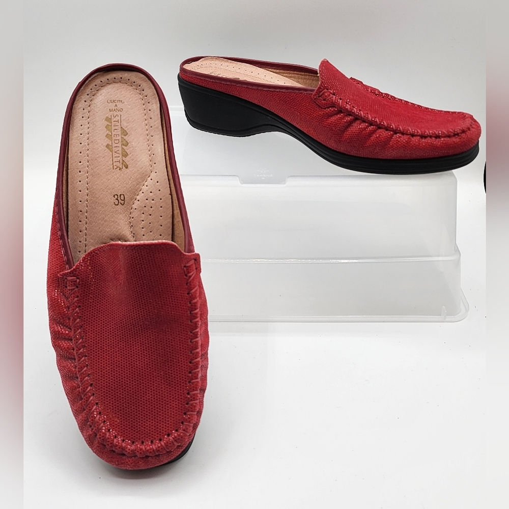 Stiledivita Red Slip-On Loafers 39